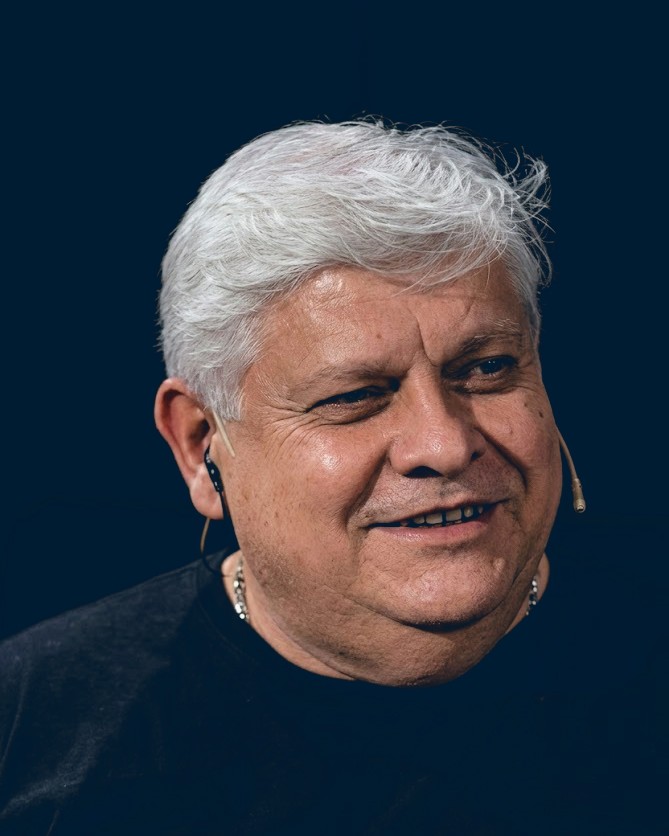 Retrato de Miguel Furque, mentor de negocios.